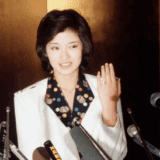 山口百恵は父親に手切れ金を払った真相|父との絶縁と母との絆