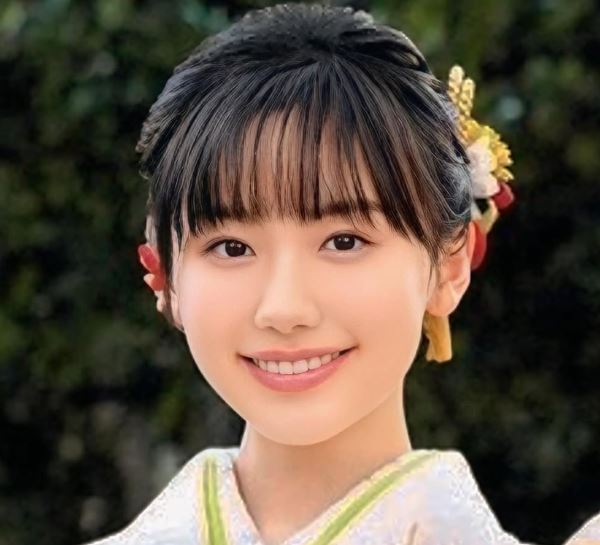 【画像で徹底検証】芦田愛菜の今の身長は何cm？低すぎる理由を調査