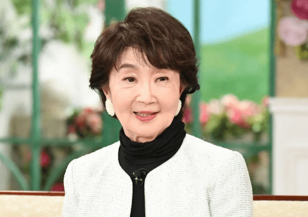 樫山文枝に息子はいる？現在は一人暮らし｜夫との死別や家族構成なども解説