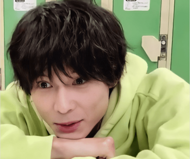 松村北斗の好きなタイプ最新情報！年齢や理想の髪型・服装まで徹底紹介！