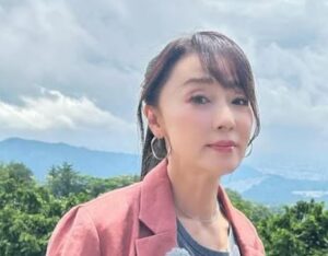 浅野ゆう子の旦那の職業や顔画像・年収や馴れ初めを徹底解説！ - うさぎエンタメブログ