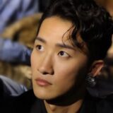 【2026】岩本照に彼女はいる？歴代彼女や好きなタイプ・恋愛観を解説！