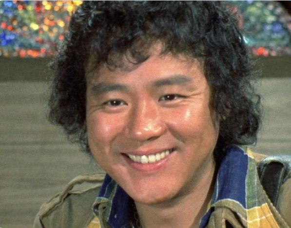 石立鉄男の死因と壮絶な晩年の真相を徹底解説！家族や伝説エピソードも網羅