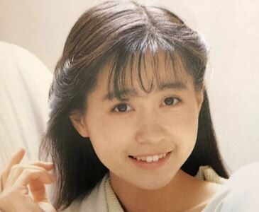 ゆうゆ(岩井由紀子)の現在が衝撃！病気や夫・子供についても解説