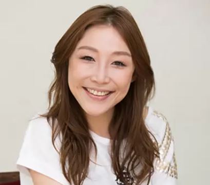 小原正子の旦那の職業は？マック鈴木の現在の仕事や年収を徹底解説