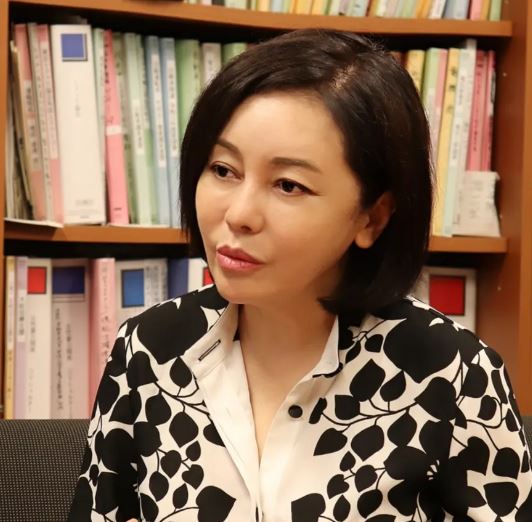 有本香の家族構成まとめ｜夫や子供は？「家人」の正体と結婚の真相