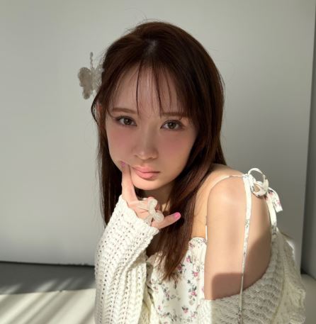 畑芽育は本当にクォーター？瞳の美しさの秘密や家族構成を解説