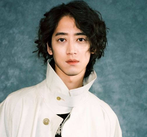 角野隼斗の父親の職業は？IT企業社長の噂や家族構成の真相