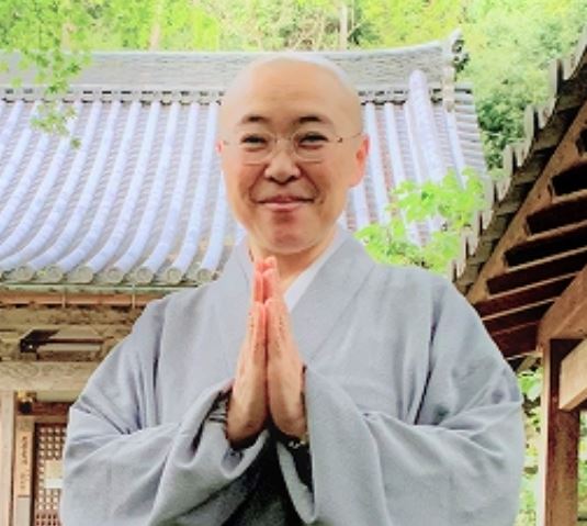 佐々木慈瞳がやめた理由は？家族の介護説や病気・現在の職業を解説