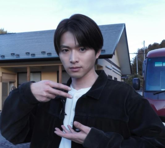 【画像】白洲迅と松村北斗は似てる？見分け方と兄弟説の真相を徹底検証