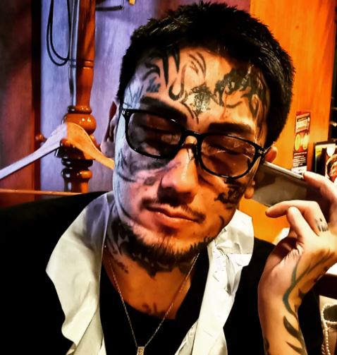 瓜田純士の年収はいくら？収入源や美人妻・自宅を徹底解説