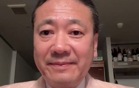 鎧塚俊彦の再婚相手は誰？現在も独身の理由と再婚しない背景を解説