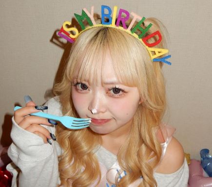 一生友子の炎上理由まとめ！ユナとひなこの不仲・フレネミー騒動を時系列で解説
