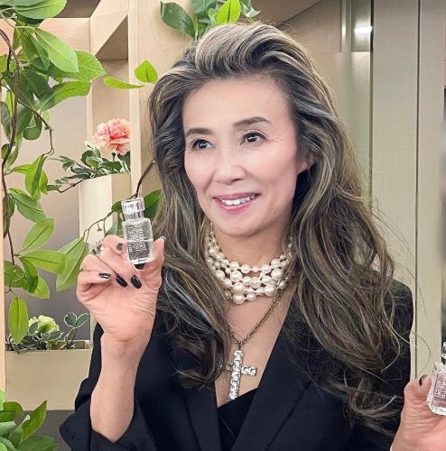 萬田久子の息子の職業は？会社員説や学歴・経歴を徹底解説