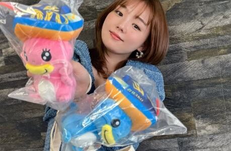 篠崎愛の中学校はどこ？学歴や14歳デビュー当時の学生生活とは