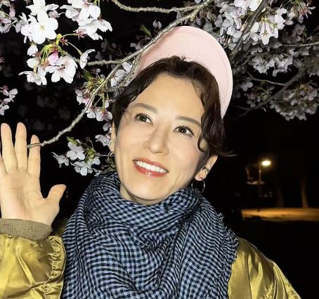 鈴木砂羽は再婚した？吉川純広との離婚後の現在を徹底解説