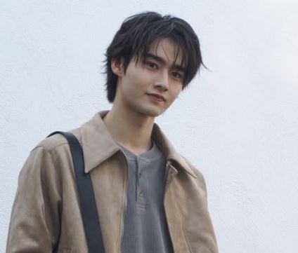 藤岡真威人の母親は誰？顔写真や経歴・家族構成を徹底解説